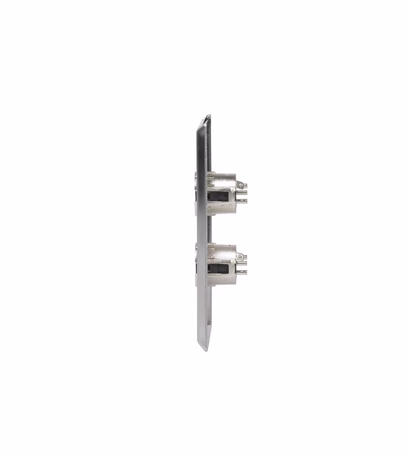 FacePlate Canon XLR Macho x  Puertos Finder TM  Placa de Pared de   Puertos de Audio Canon XLR Macho   Finder TM 