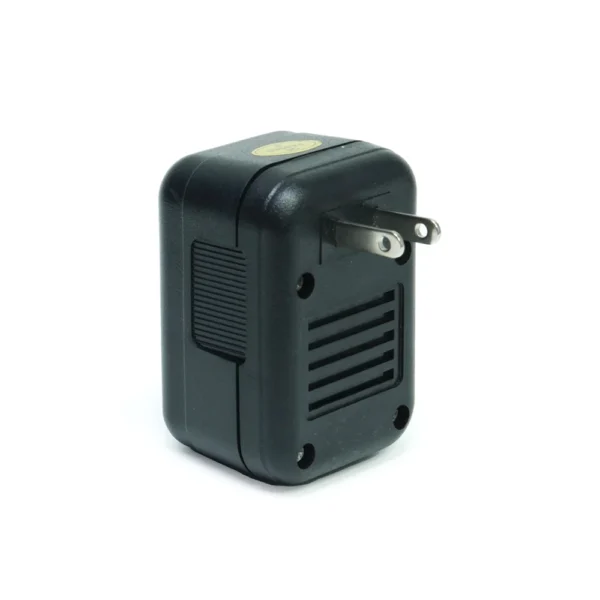 Transformador de 220v a 110v de 50 Watts 60hz Hurricane TC-70D AutoTransformador de 220v a 110v de 50 Watts 60hz - Hurricane TC-70D, Adaptador de Voltaje de 220V a 110V 50W de Potencia, Convertidor de voltaje de 220 a 110 voltios AC de 50Watts