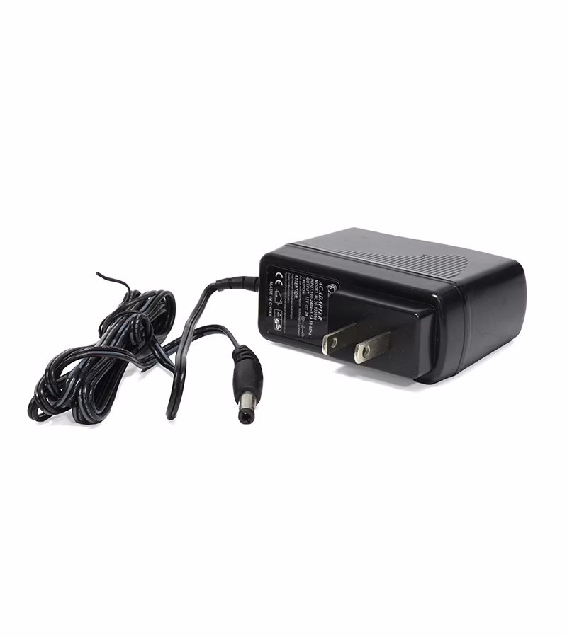 Adaptador de v A American NET GP   L Adaptador de Voltaje Regulado de V A con Punta mm x mm American NET GP   L