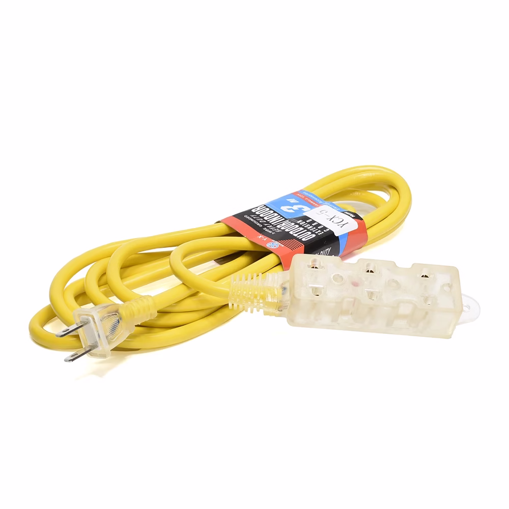 Extensión de Corriente de  Metros YCX  Ilumina tu espacio con la Extensión Eléctrica Power Acoustik YCX  Tomas Cable de  Metros Color Amarillo y LED Indicador de Encendido