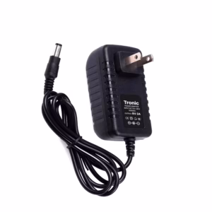 Adaptador 9V 2A con Polaridad Invertida Tronic 9V2API: Solución de alimentación especializada para dispositivos electrónicos Transformador de 9V 2A con Polaridad Inversa