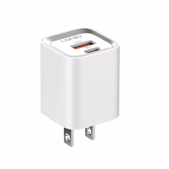 Cargador Rápido de W | QC | Incluye Cable USB C a Lightning |  Metro | LDNIO AC La Carga Rápida que Tus Dispositivos Merecen
