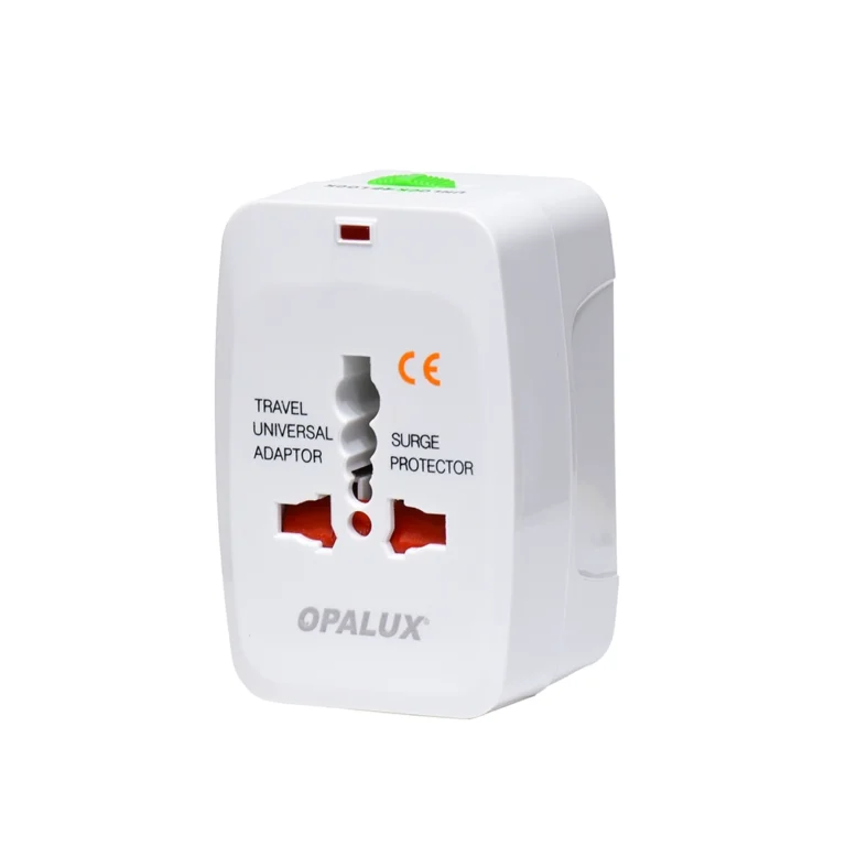 Adaptador de Viaje Opalux OP-931E | 2 Puertos USB-A | 1 Puerto USB-C | Toma Corriente Universal: Tu compañero ideal para viajes, Adaptador Viajero con USB