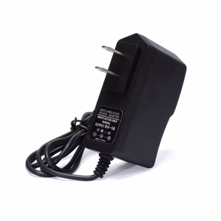 Adaptador de Voltaje 6V 1A OX-0610: Energía Regulada para tus Equipos de 6V