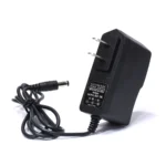 Adaptador de Voltaje 6V 1A OX-0610: Energía Regulada para tus Equipos de 6V