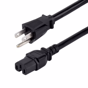 Cable de poder negro American NET de 1.8 metros, mostrando el enchufe plano NEMA 5-15P en un extremo y el conector C15 con su muesca característica en el otro, ¡Aquí tienes el texto SEO optimizado para el Cable de Poder C15 American NET GP-130-3x14-C15! Cable de Poder C15 a NEMA 5-15P 1.8m American NET: ¡Para Equipos de Alta Temperatura y Redes!