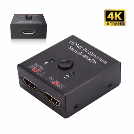 Pequeño switch HDMI bidireccional High Full Max ZZ-YKZ-HMBDS de metal negro, mostrando sus tres puertos HDMI y el botón selector superior con un indicador LED., Switch / Splitter HDMI Bi-Direccional 4K High Full Max ZZ-YKZ-HMBDS: ¡2 Dispositivos en 1!
