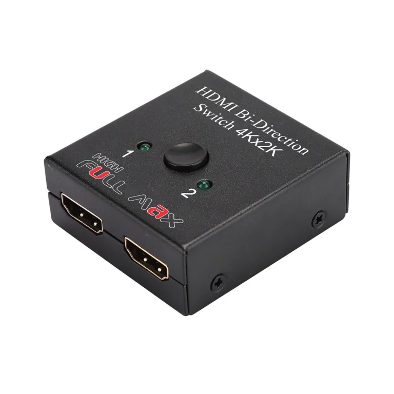 Pequeño switch HDMI bidireccional High Full Max ZZ-YKZ-HMBDS de metal negro, mostrando sus tres puertos HDMI y el botón selector superior con un indicador LED.