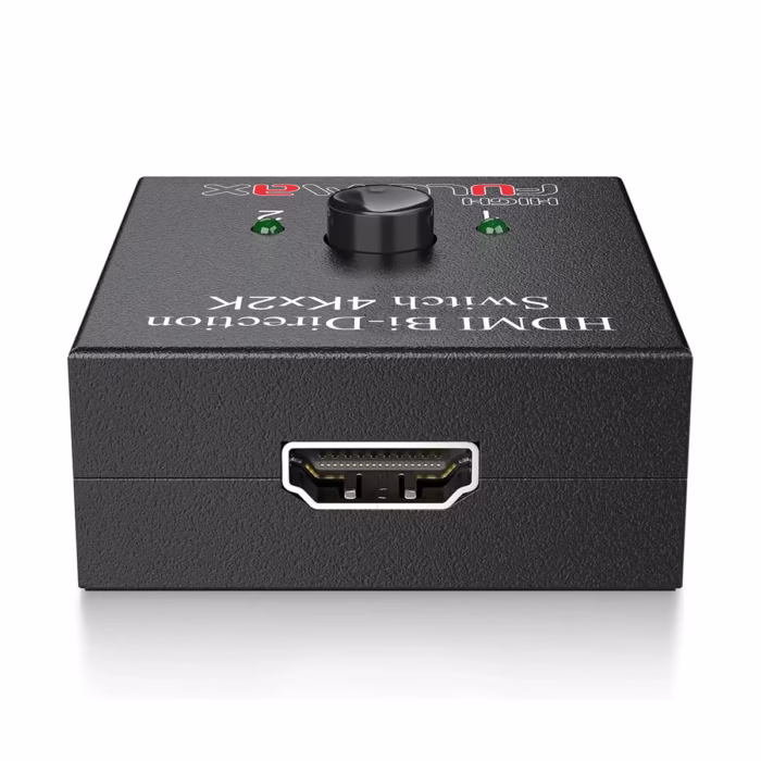 Pequeño switch HDMI bidireccional High Full Max ZZ YKZ HMBDS de metal negro mostrando sus tres puertos HDMI y el botón selector superior con un indicador LED