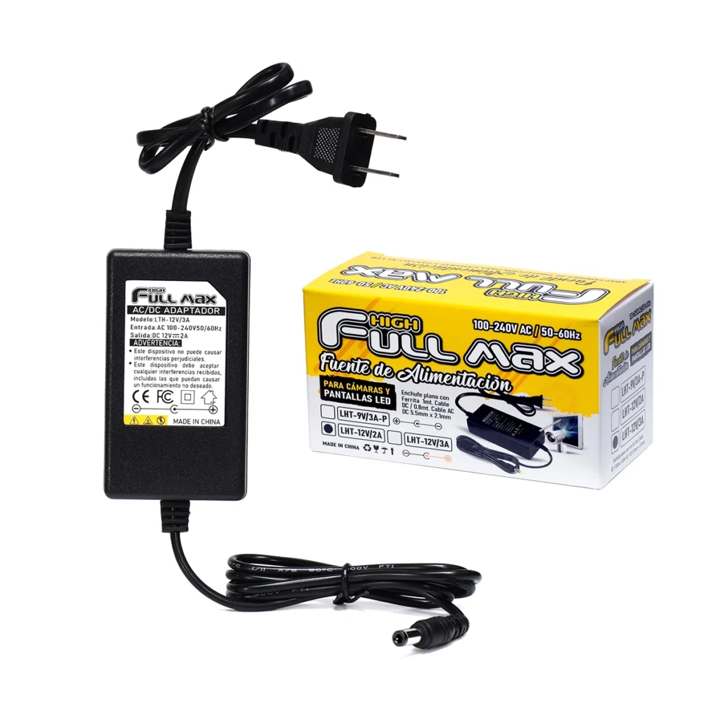 Adaptador de Voltaje 12V 2A High Full Max LTH-12V-2A (Doble Cable): ¡Energía Estable y Flexible!, Adaptador de corriente tipo ladrillo High Full Max LTH-12V-2A de 12V 2A, mostrando el cable de poder AC y el cable de salida DC con su conector, producto de HD Multimedia.