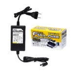 Adaptador de Voltaje 12V 2A High Full Max LTH-12V-2A (Doble Cable): ¡Energía Estable y Flexible!, Adaptador de corriente tipo ladrillo High Full Max LTH-12V-2A de 12V 2A, mostrando el cable de poder AC y el cable de salida DC con su conector, producto de HD Multimedia.