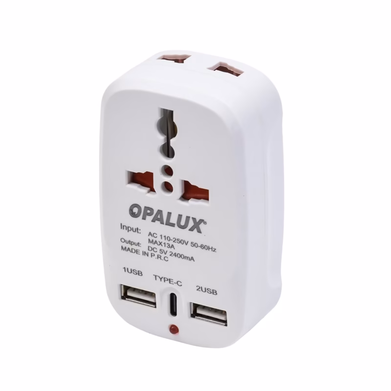 Adaptador USB-A y USB-C con Enchufe Universal Opalux OP-823AC____01 Adaptador de Enchufe 5-en-1 Opalux OP-823AC (Doble Toma, USB-A y USB-C): ¡Tu Centro de Carga Total!, Adaptador de pared 5-en-1 Opalux OP-823AC de color blanco, mostrando su toma súper universal, su toma plano/redondo, los dos puertos USB-A y el puerto USB-C, producto de HD Multimedia.