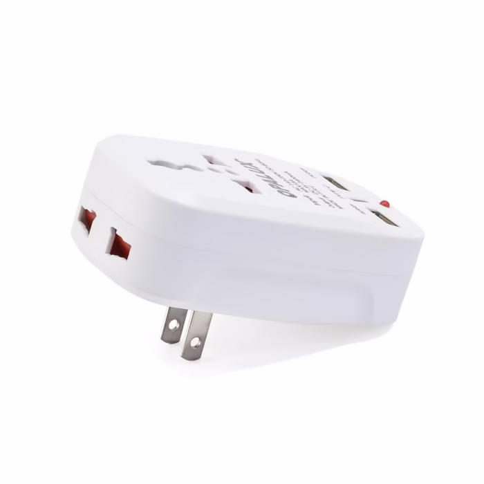 Adaptador de Enchufe  en  Opalux OP AC Doble Toma USB A y USB C Tu Centro de Carga Total Adaptador de pared  en  Opalux OP AC de color blanco mostrando su toma súper universal su toma planoredondo los dos puertos USB A y el puerto USB C producto de HD Multimedia