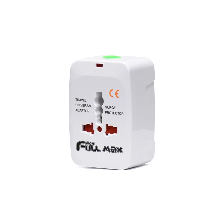 Adaptador Viajero Multipropósito High Full Max ZZ-AD01: ¡Conéctate en Todo el Mundo!, Adaptador de viaje universal multipropósito High Full Max ZZ-AD01 de color blanco, mostrando sus diferentes clavijas retráctiles y el socket universal, producto de HD Multimedia.