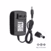Adaptador de Voltaje V A Briyon RU  Potencia Estable para tus Dispositivos Adaptador de corriente Briyon RU  de V A color negro con su enchufe plano directo a la pared y cable con conector DC producto de HD Multimedia