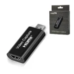 Capturadora de Video HDMI a USB 2.0 4K 1080p UVC-005/HU-03: ¡Streaming Creativo al Instante!, Pequeña capturadora de video HDMI a USB 2.0 modelo UVC-005 con carcasa de aluminio, mostrando el puerto de entrada HDMI y el conector de salida USB, producto de HD Multimedia.
