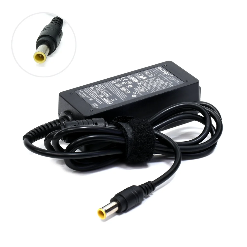 Cargador para Monitor LG 19V 1.3A Briyon LG-19134: ¡El Reemplazo Perfecto!, Cargador de reemplazo Briyon LG-19134 para monitor LG, mostrando el transformador negro y el conector de salida específico de 6.5mm con su pin central, producto de HD Multimedia.
