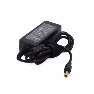 Cargador para Monitor LG 19V 1.3A Briyon LG-19134: ¡El Reemplazo Perfecto!, Cargador de reemplazo Briyon LG-19134 para monitor LG, mostrando el transformador negro y el conector de salida específico de 6.5mm con su pin central, producto de HD Multimedia.
