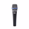 Micrófono Dinámico Profesional EALSEM ES BETAA Claridad y Resistencia para Voces e Instrumentos Kit de micrófono dinámico profesional EALSEM ES BETAA de color gris mostrando el micrófono el cable XLR a Plug de  metros el clip para parante y la funda protectora producto de HD Multimedia