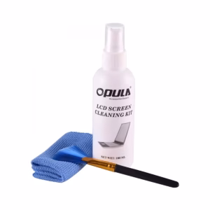 Set de Limpieza para Monitores y Pantallas OPULA KCL-1029: ¡Visión Impecable y Sin Manchas!, Set de limpieza 3-en-1 OPULA KCL-1029 mostrando el frasco de líquido limpiador con atomizador, el paño de microfibra azul y la brocha de limpieza, producto de HD Multimedia.