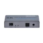 Splitter HDMI 1x2 4K@60Hz con Extractor de Audio NETCOM PE-EL0319: ¡Duplica y Extrae!, Splitter HDMI 1x2 con extractor de audio NETCOM PE-EL0319 de metal negro, mostrando su puerto de entrada HDMI y sus salidas HDMI, óptica y 3.5mm, producto de HD Multimedia.
