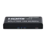 Splitter HDMI 1x2 4K@60Hz v2.0 600Mhz Delcom DL-SPL4K02: ¡Duplica tu Señal 4K en 2 Pantallas!, Splitter HDMI 1x2 Delcom DL-SPL4K02 de metal color negro, mostrando su puerto de entrada único y sus dos puertos de salida HDMI para duplicar la señal, producto de HD Multimedia.