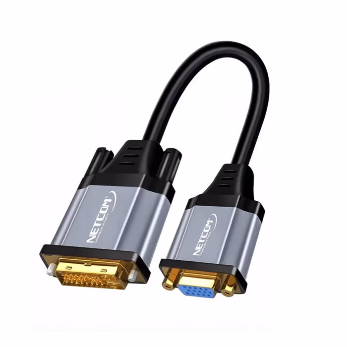 Adaptador activo DVI D a VGA Netcom PE EL mostrando el conector DVI D macho de aluminio y el puerto VGA hembra producto de HD Multimedia PERU SAC Conversor DVI a VGA NETCOM PE EL resistente con carcasa de aluminio   HD Multimedia PERU SAC