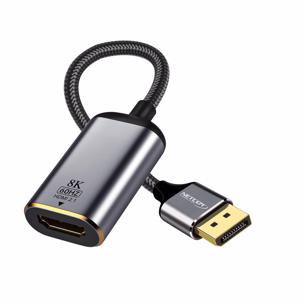 Adaptador DisplayPort a HDMI KHz NETCOM PE VA Libera la Potencia K y KHz de tu PC Adaptador premium DisplayPort a HDMI K Netcom PE VA enmallado mostrando sus conectores de aluminio dorados un producto para gaming de alta gama de HD Multimedia PERU SAC