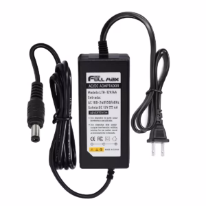 Adaptador 12V 4A DC High Full Max LTH-12V4A | Fuente de Poder en Perú, Adaptador de corriente tipo ladrillo High Full Max LTH-12V4A de 12V 4A, mostrando el cable de poder AC y el cable de salida DC con su conector, producto de HD Multimedia PERU SAC.