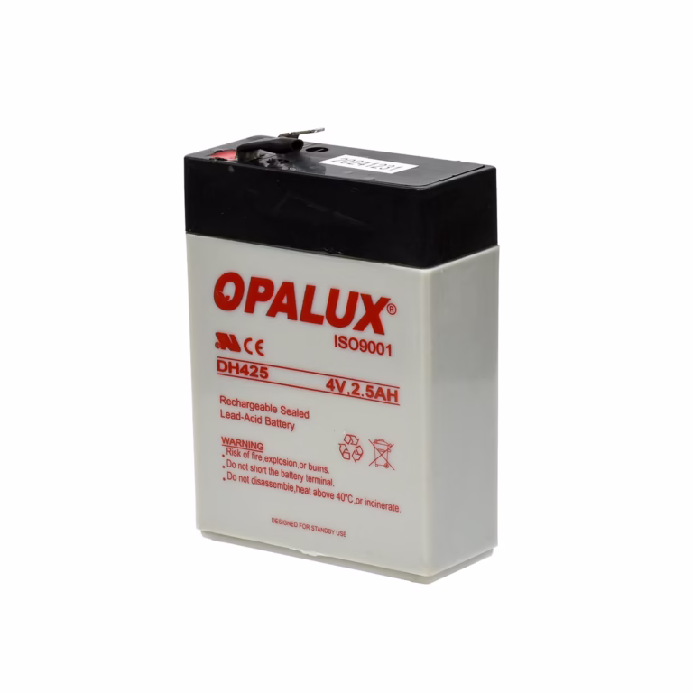 Batería Seca Recargable 4V 2.5AH Opalux DH425: Más Autonomía para tus Equipos Esenciales, Batería seca recargable Opalux DH425 de 4V 2.5AH, de color negro, mostrando sus terminales de conexión, un producto de energía de respaldo de HD Multimedia PERU SAC.