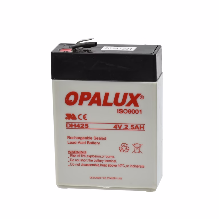 Batería Seca Recargable 4V 2.5AH Opalux DH425: Más Autonomía para tus Equipos Esenciales, Batería seca recargable Opalux DH425 de 4V 2.5AH, de color negro, mostrando sus terminales de conexión, un producto de energía de respaldo de HD Multimedia PERU SAC.