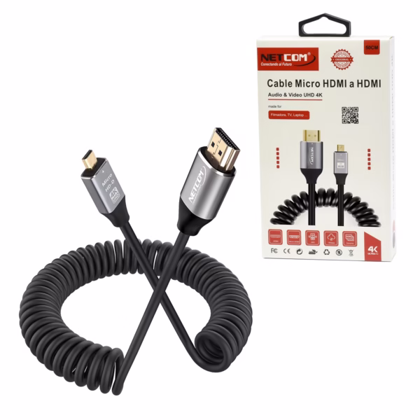 Cable Micro HDMI en Espiral de 1.5MT 4K@60Hz 2K@165Hz NETCOM PE-HD0830: La Conexión Flexible y Sin Enredos para tu Cámara o GoPro, Cable Micro HDMI a HDMI en espiral Netcom PE-HD0830 de color negro, mostrando su diseño helicoidal y sus conectores premium de aluminio y dorados, un producto de HD Multimedia PERU SAC.