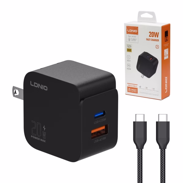 Cargador Rápido USB-C de 20W LDNIO Q1 en Perú – Compatible con iPhone y Android, Cargador de pared rápido y compacto LDNIO Q1 de 20W, de color negro, mostrando sus puertos de salida USB-C y USB-A, un producto de carga moderno de HD Multimedia PERU SAC.
