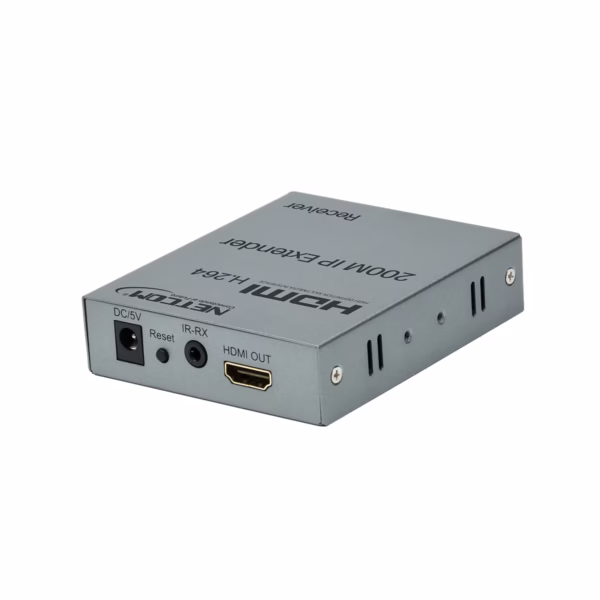 Extender HDMI 200 Metros Over IP 1080p@60Hz NETCOM PE-EIP200: ¡Revoluciona tu Distribución de Video a largas Distancias!, Kit extensor HDMI sobre IP Netcom PE-EIP200, mostrando las dos unidades metálicas (transmisor y receptor) con sus puertos y cables IR, un producto AV profesional de HD Multimedia PERU SAC.