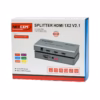 Splitter HDMI 1x2 8K 60Hz 4K@120Hz con EDID NETCOM PE-SH0202____06 Splitter HDMI 1x2 8K 60Hz NETCOM PE-SH0202: Duplica tu Experiencia Visual en Alta Resolución, Divisor HDMI 1x2 8K, Splitter HDMI 1x2 de alto rendimiento Netcom PE-SH0202 de metal color gris, mostrando sus puertos para video 8K y 4K a 120Hz, un producto de vanguardia de HD Multimedia PERU SAC.