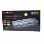 Splitter HDMI 1x8 4K 60Hz Ultra HD v2.0 NETCOM PE-SP0077 | Distribuidor en Perú, Splitter HDMI 1x8 profesional Netcom PE-SP0077 de metal color gris, mostrando su único puerto de entrada y sus ocho puertos de salida para distribución de video 4K, producto de HD Multimedia PERU SAC.