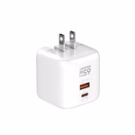 Super Cargador Viajero de 65W GaN con USB-C y USB-A PD+QC3 LDNIO Q2617, Super cargador de viaje universal LDNIO Q2617 de 65W y color blanco, mostrando su tecnología GaN compacta, sus puertos USB-C y USB-A, y sus enchufes internacionales intercambiables, producto de HD Multimedia PERU SAC.