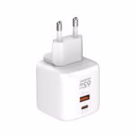 Super Cargador Viajero de 65W GaN con USB-C y USB-A PD+QC3 LDNIO Q2617, Super cargador de viaje universal LDNIO Q2617 de 65W y color blanco, mostrando su tecnología GaN compacta, sus puertos USB-C y USB-A, y sus enchufes internacionales intercambiables, producto de HD Multimedia PERU SAC.