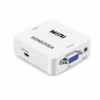 Adaptador HDMI a VGA Compacto High Full Max HFM S  Dale Nueva Vida a tus Pantallas VGA Adaptador convertidor compacto High Full Max HFM S  de HDMI a VGA de color blanco mostrando sus puertos HDMI VGA de audio y de poder un producto de HD Multimedia PERU SAC
