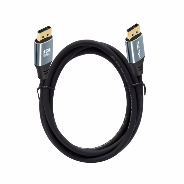 Cable DisplayPort 8K 1.8MT v2.0 HDR DSC HBR 40Gbps Premium Delcom DL-ADP2202-01, Cable DisplayPort 8K premium Delcom DL-ADP2202-01 de 1.8 metros, mostrando sus conectores de aleación de aluminio y contactos dorados, un producto para gaming de HD Multimedia PERU SAC.