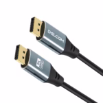 Cable DisplayPort 8K 1.8MT v2.0 HDR DSC HBR 40Gbps Premium Delcom DL-ADP2202-01, Cable DisplayPort 8K premium Delcom DL-ADP2202-01 de 1.8 metros, mostrando sus conectores de aleación de aluminio y contactos dorados, un producto para gaming de HD Multimedia PERU SAC.