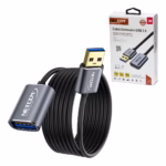 Cable Extensión USB3 de 3MT USB 3.0 5Gbps NETCOM PE-CA0093: Conecta tus dispositivos a 3 Metros, Cable de extensión USB 3.0 premium Netcom PE-CA0093 de 3 metros, mostrando sus robustos conectores de aleación de aluminio con contactos dorados, un producto de HD Multimedia PERU SAC.