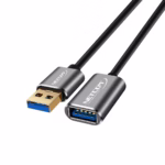 Cable Extensión USB3 de 3MT USB 3.0 5Gbps NETCOM PE-CA0093: Conecta tus dispositivos a 3 Metros, Cable de extensión USB 3.0 premium Netcom PE-CA0093 de 3 metros, mostrando sus robustos conectores de aleación de aluminio con contactos dorados, un producto de HD Multimedia PERU SAC.