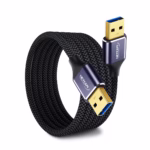 La Conexión Especializada que Necesitas: Cable USB 3.0 Macho a Macho Premium de 1.8 Metros Netcom, Cable USB 3.0 premium de 1.8 metros Netcom PE-AM0303, mostrando sus dos conectores macho USB-A con cabezales de aleación de aluminio, un producto de HD Multimedia PERU SAC. Cable USB Macho 1.8 Metros USB 3.0 5Gbps NETCOM PE-US0032