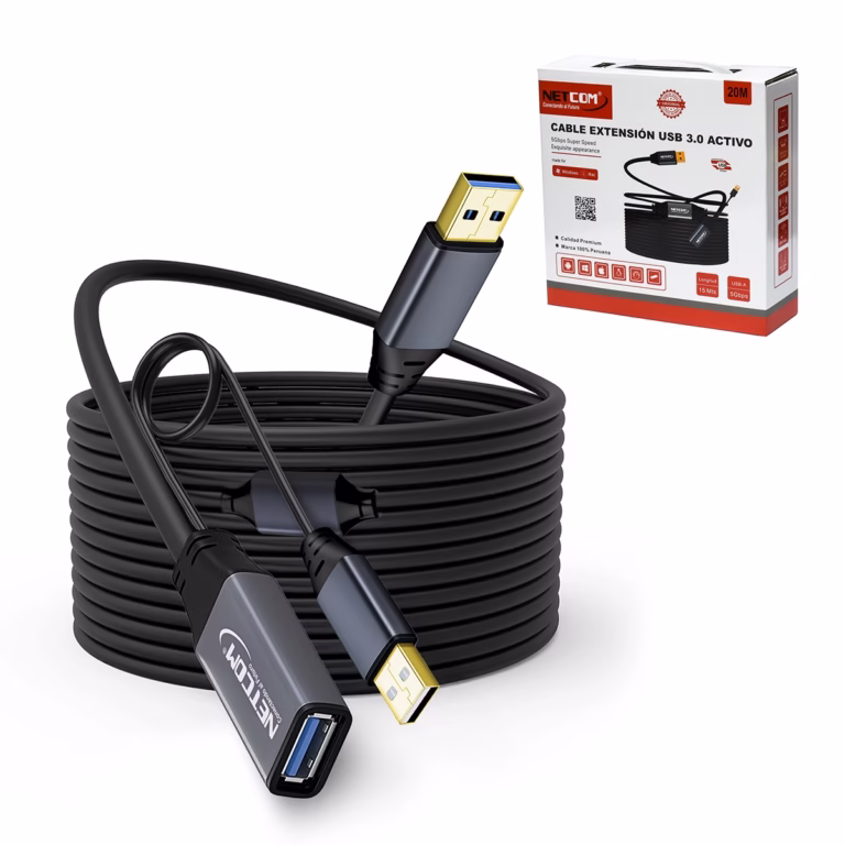 Extensión USB 3.0 20MT Activo 5Gbps NETCOM PE-EX0120: Lleva tu Conexión USB 3.0 a 20 Metros sin Perder Velocidad, Cable extensor USB 3.0 activo de 20 metros Netcom, mostrando el conector de entrada USB-A y el extremo hembra USB-A con su conector de alimentación auxiliar, un producto de HD Multimedia PERU SAC.