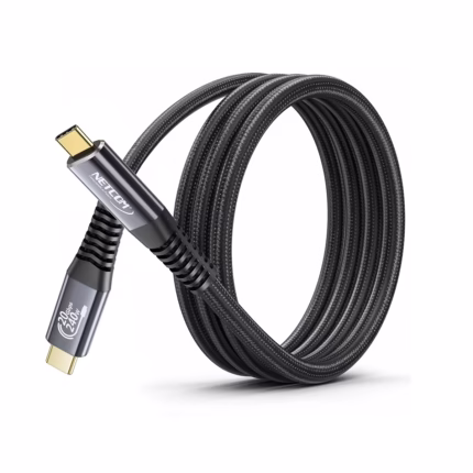 Cable USB-C 3MTS Gen2x2 20Gbps 4K@60Hz 240W NETCOM PE-CA0303, Cable USB-C a USB-C de 3 metros Netcom PE-CA0303, enmallado y con conectores de aluminio, soporta 20Gbps, 240W PD y 4K, un producto de HD Multimedia PERU SAC.