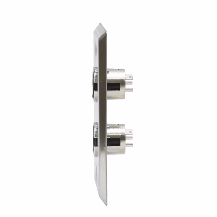 Faceplate de  XLR Macho Metálico Canon  PIN NETCOM PE XLR Placa de Pared con  Canon Macho Faceplate Doble XLR Macho Metálico Acero Inoxidable Netcom PE XLR en HD Multimedia PERU SAC