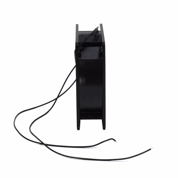 Ventilador Industrial cm V LT USA LT VPX | Para Racks y Servidores Ventilador de cm para Gabinetes LT USA LT VPX distribuido por HD Multimedia PERU SAC